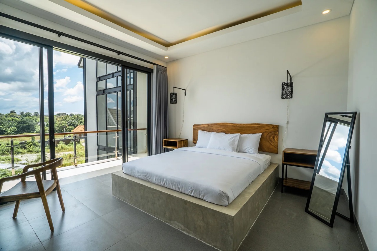 Night Light 3BR Private Villa Berawa