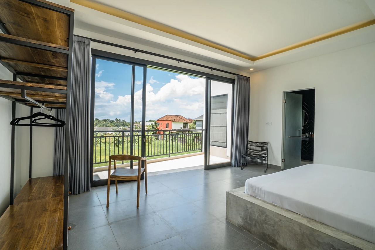 Night Light 3BR Private Villa Berawa