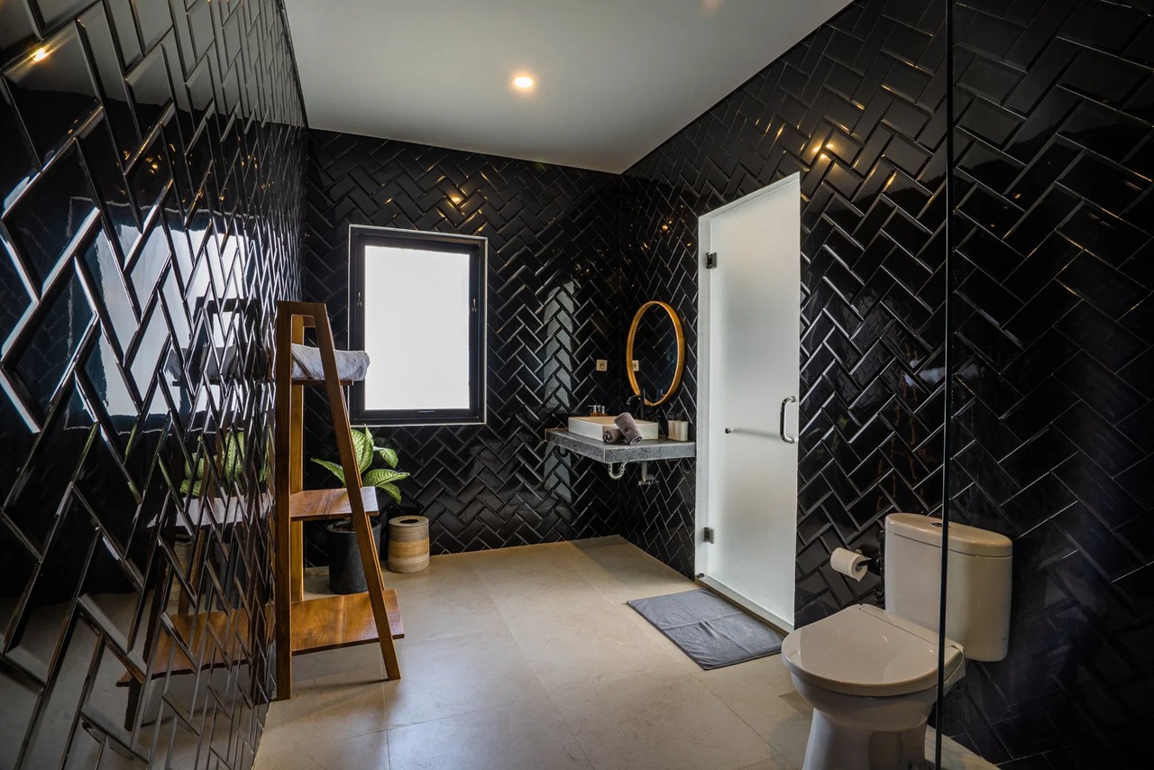 Night Light 3BR Private Villa Berawa