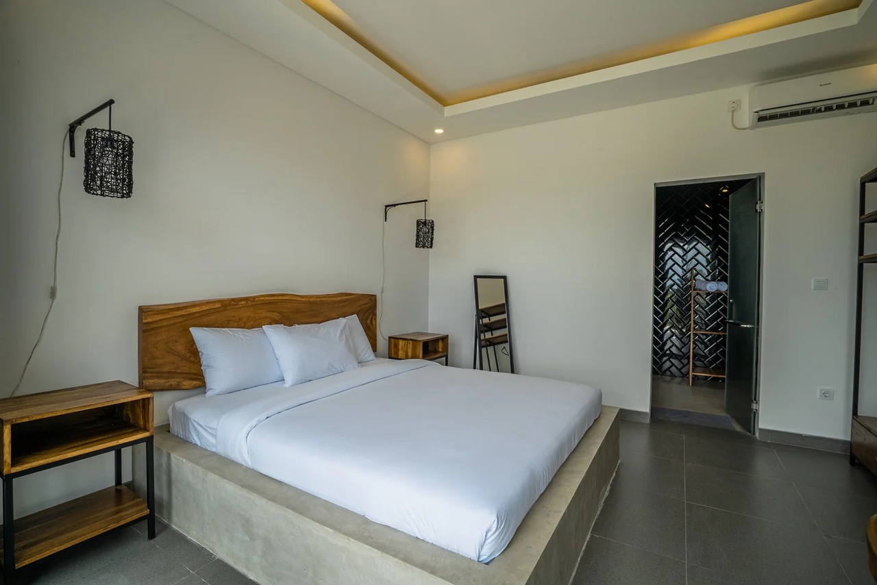 Night Light 3BR Private Villa Berawa