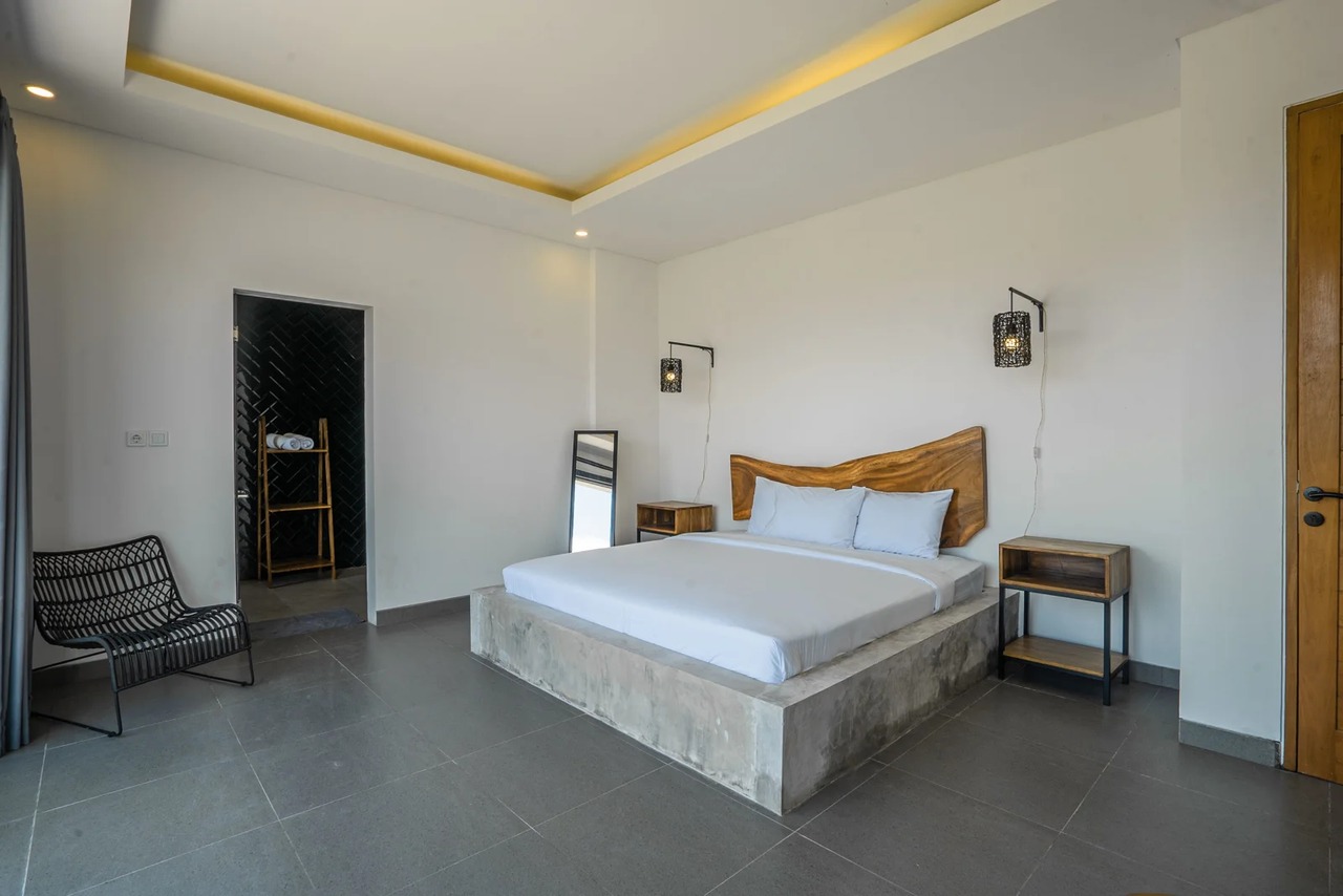 Night Light 3BR Private Villa Berawa