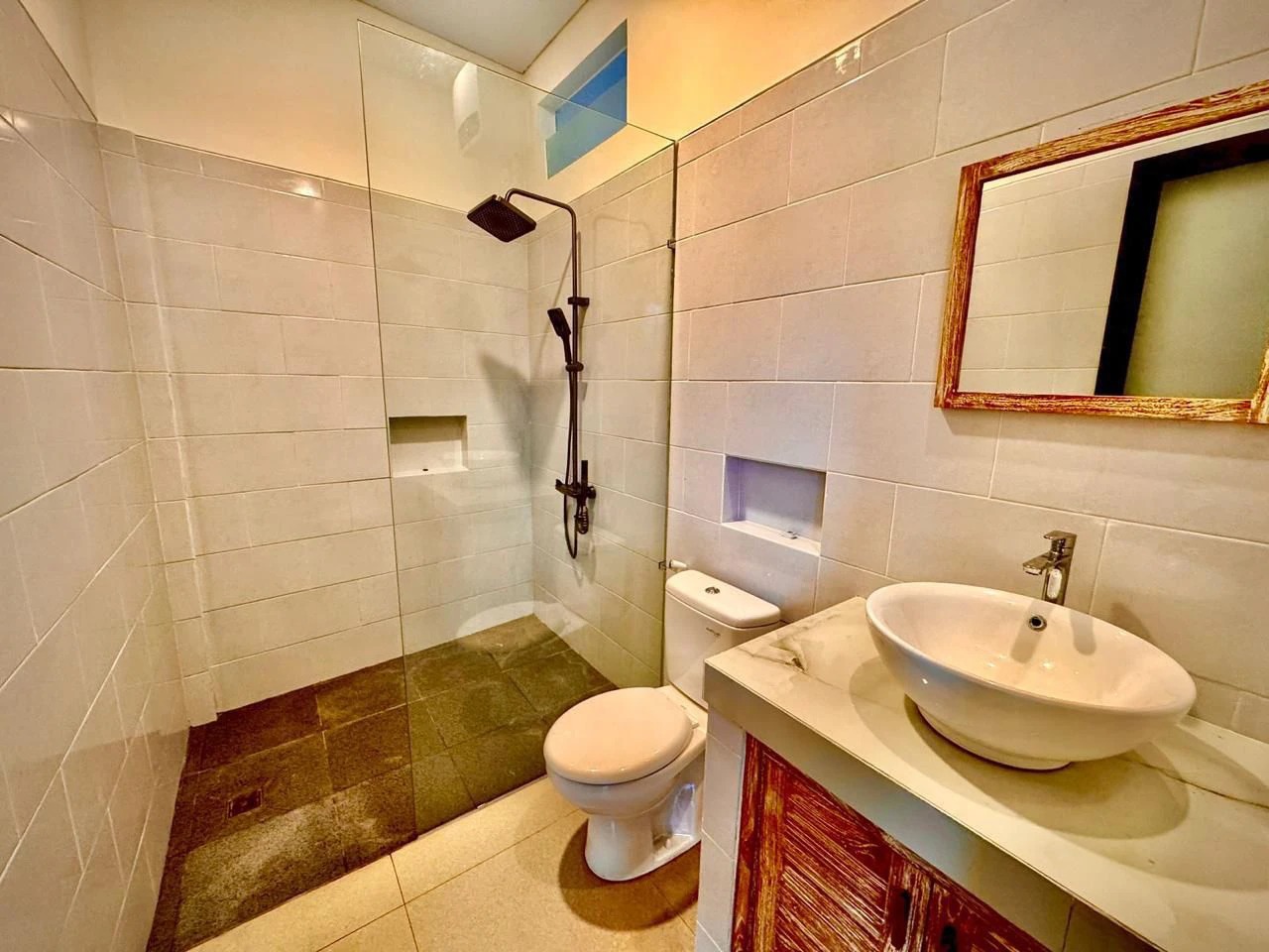 Brand New Modern Villa in Padonan
