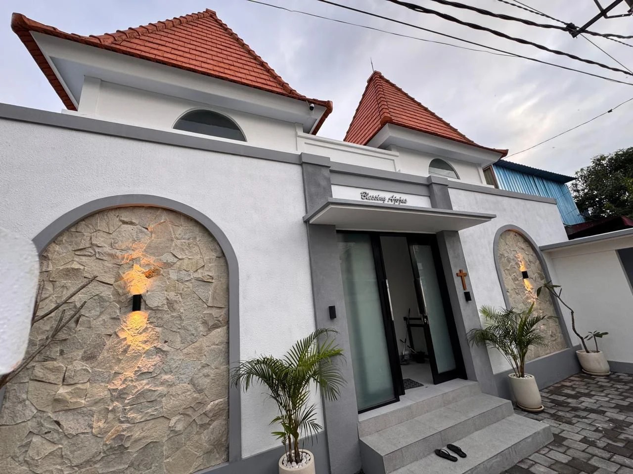 Brand New Modern Villa in Padonan