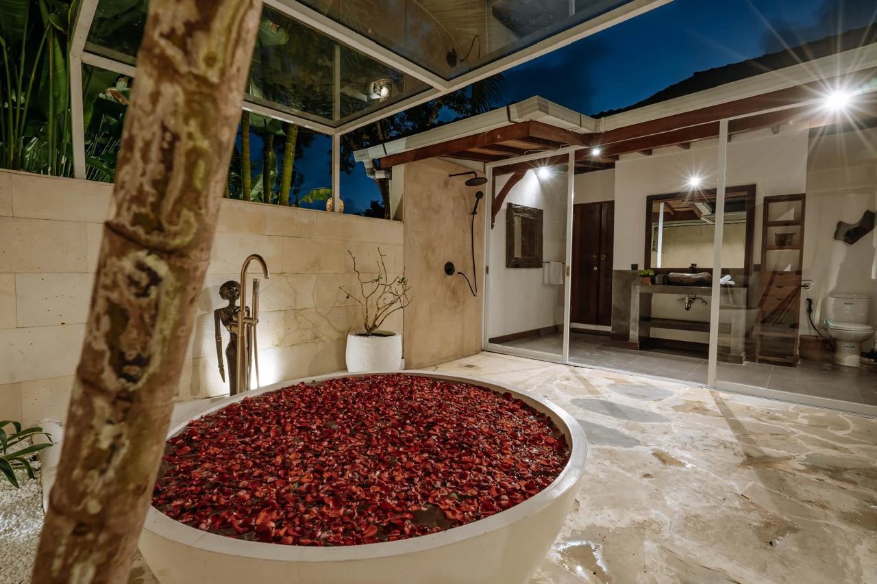 Tropical 4BR Villa with Pool | Peaceful