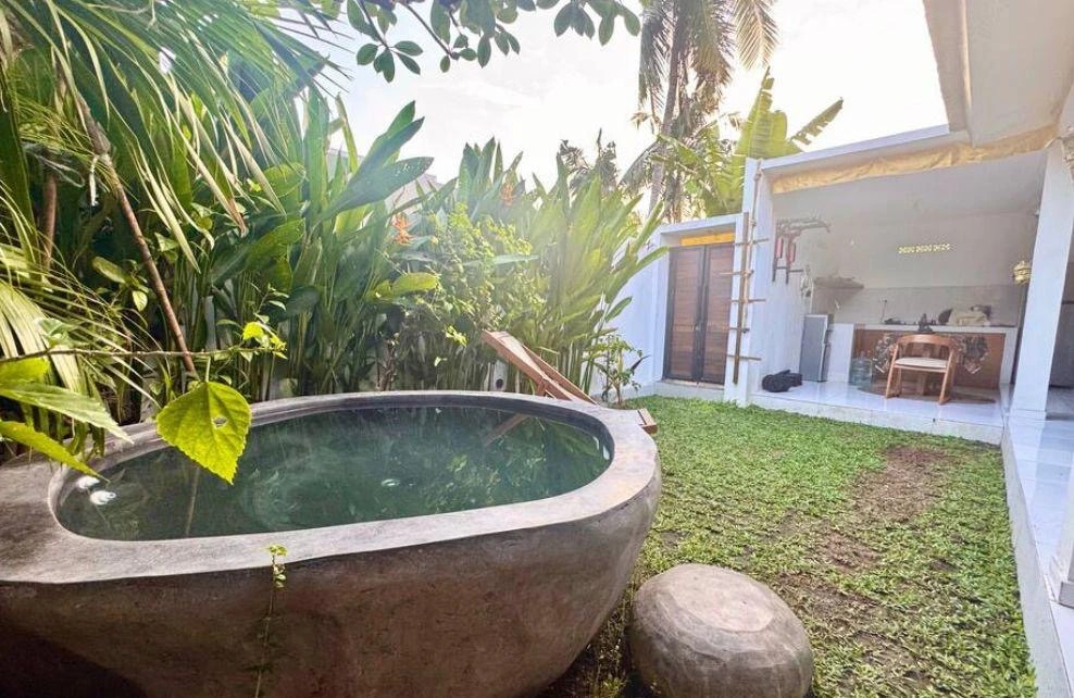 Zen-Style 2BR Private Villa w/ Rooftop,