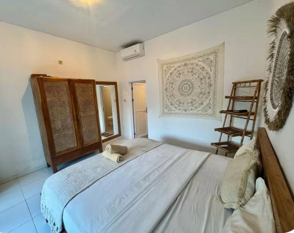 Zen-Style 2BR Private Villa w/ Rooftop,