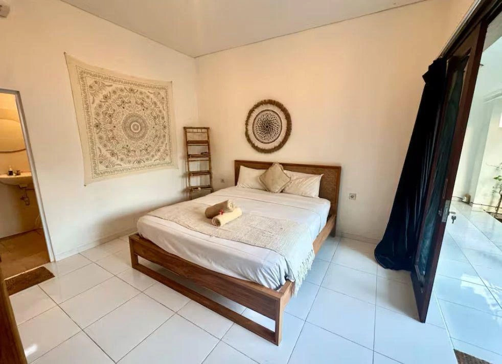 Zen-Style 2BR Private Villa w/ Rooftop,