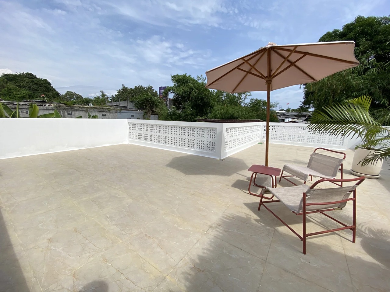 1BR + 1 Office Private Villa