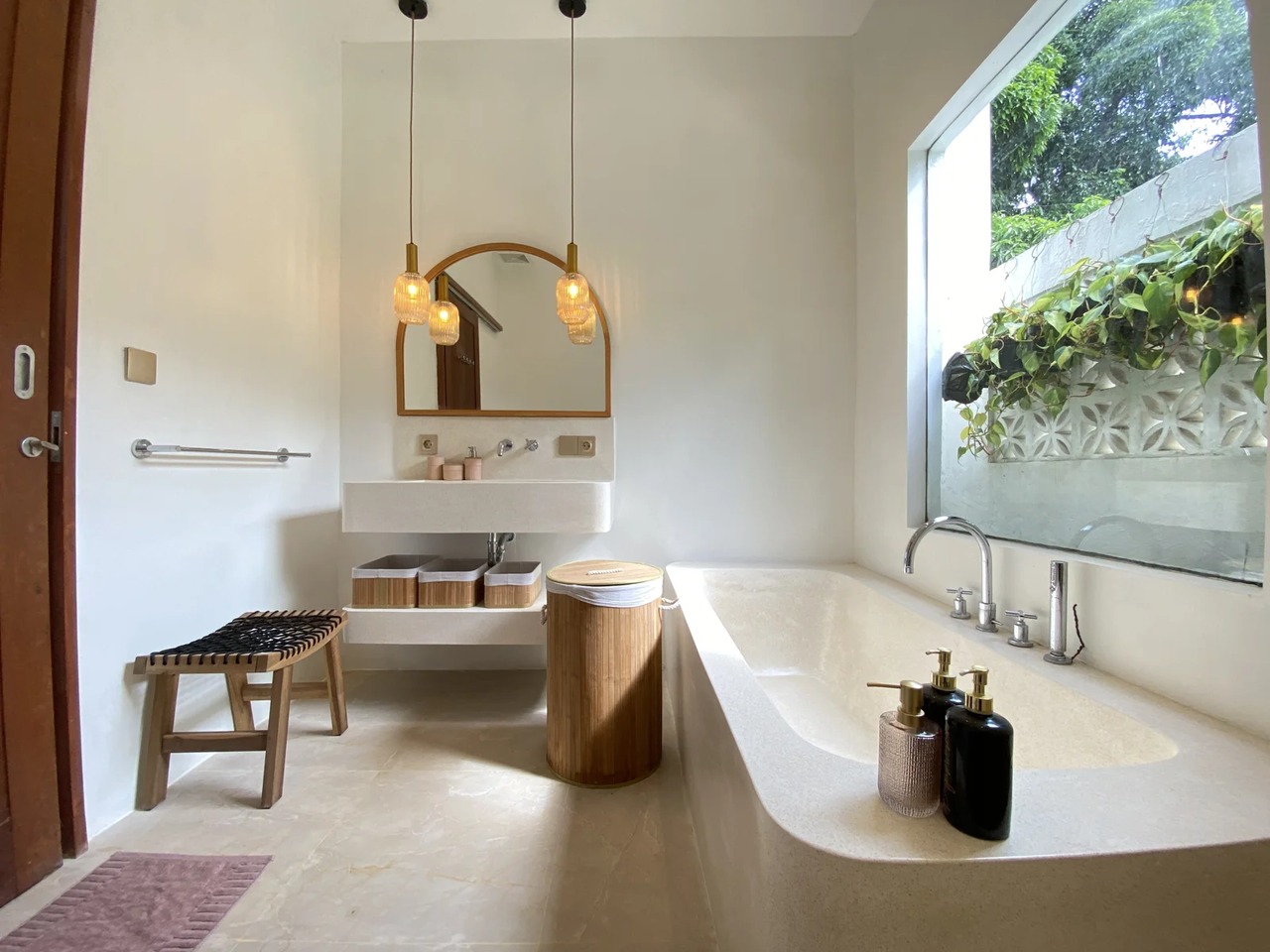 1BR + 1 Office Private Villa