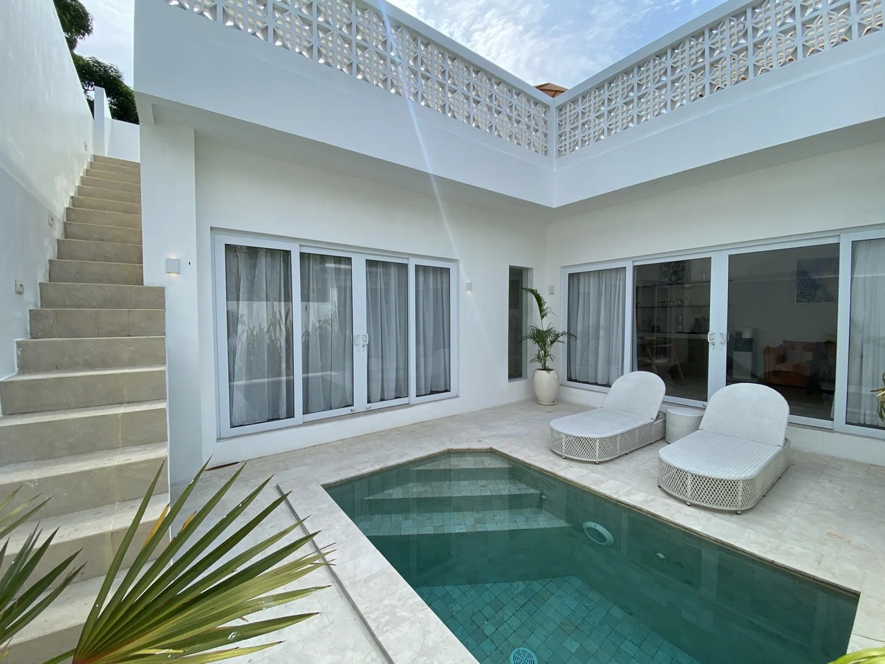 1BR + 1 Office Private Villa