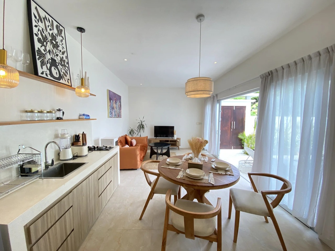 1BR + 1 Office Private Villa