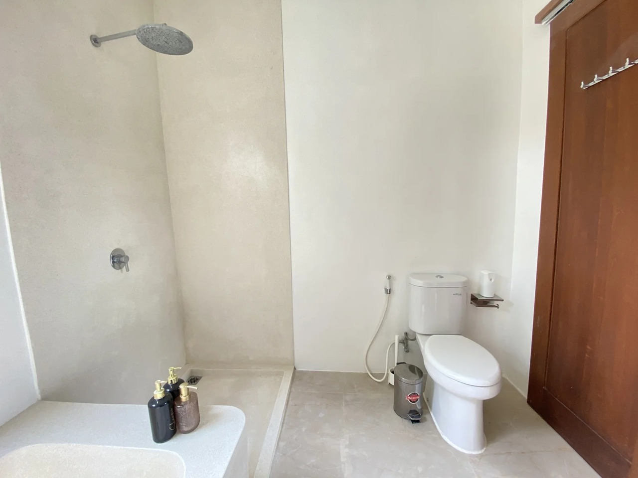 1BR + 1 Office Private Villa