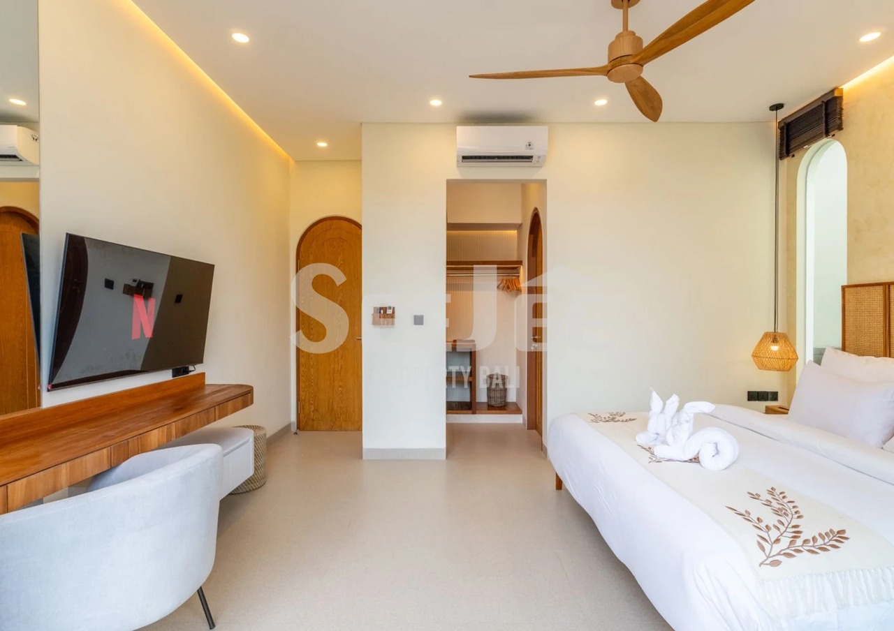 BRAND NEW LUXURY MEDITERRANEAN VILLA