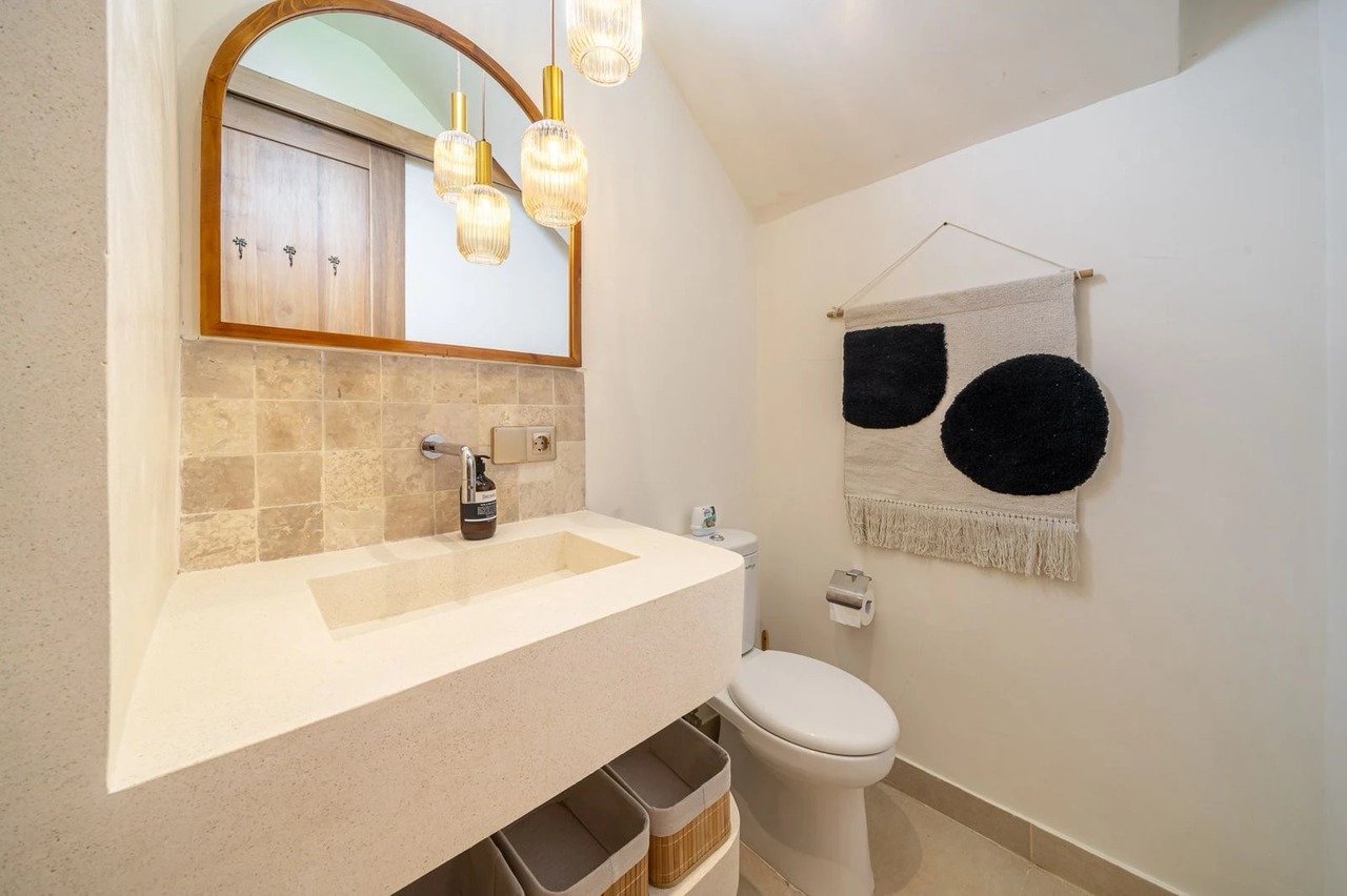 2BR Villa with spacious rooftop - Cemagi