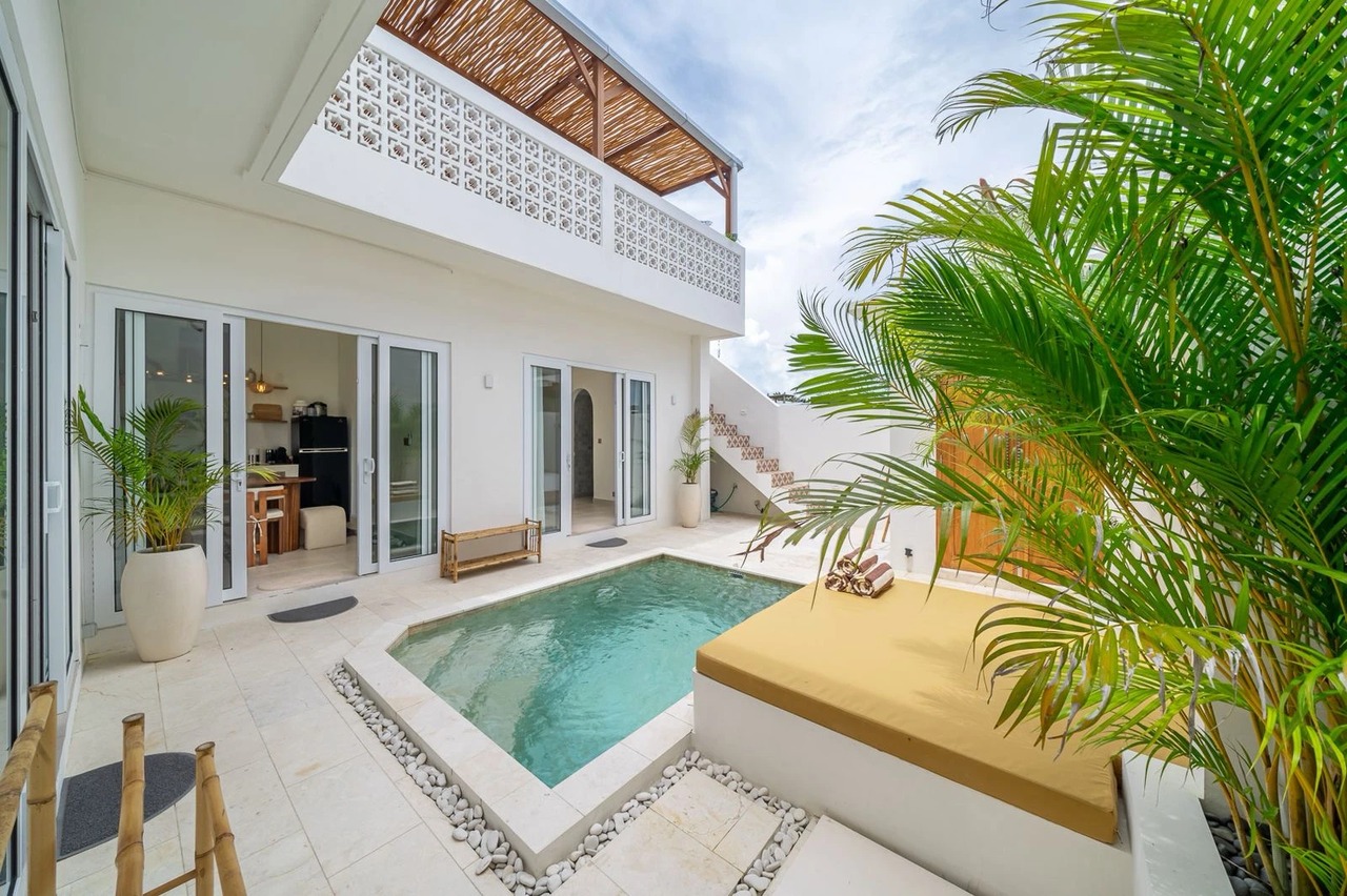 2BR Villa with spacious rooftop - Cemagi
