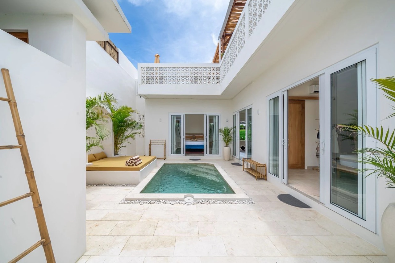 2BR Villa with spacious rooftop - Cemagi