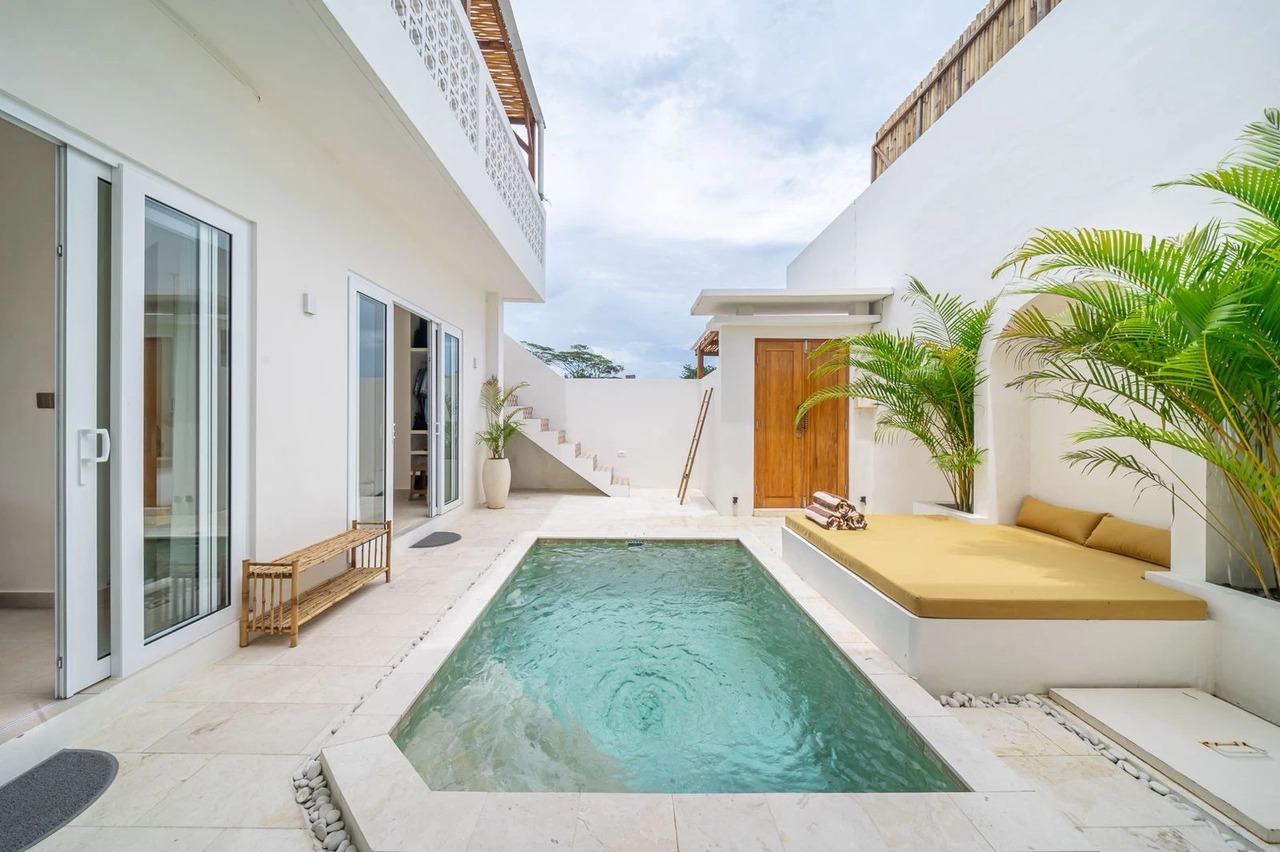 2BR Villa with spacious rooftop - Cemagi