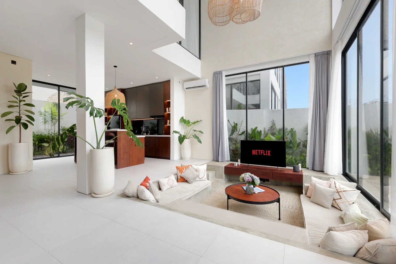 NEW 3BR Villa with Rooftop Ocean View