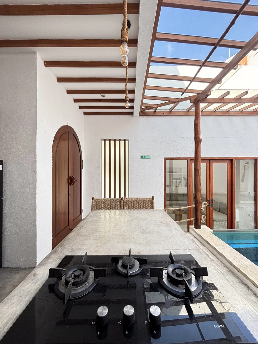 2 BEDROOM VILLA PRIVATE POOL IN UMALAS
