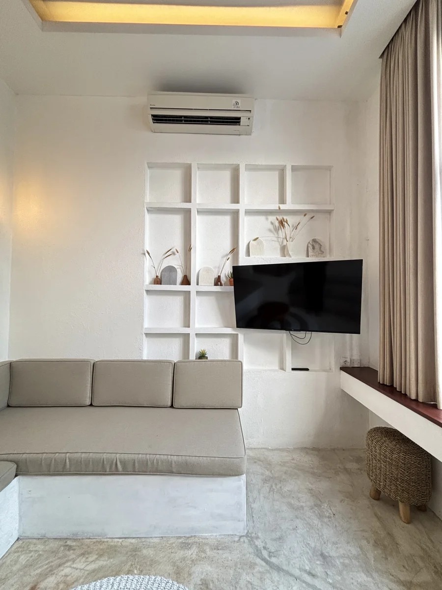 2 BEDROOM VILLA PRIVATE POOL IN UMALAS