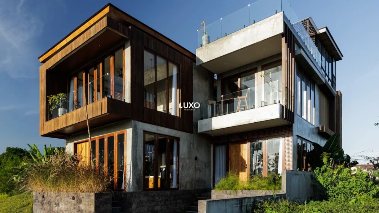 Villa 4 Bedrooms in Cemagi
