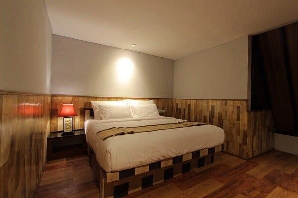 DO 125 - HOMESTAY FOR SALE IN KEROBOKAN 