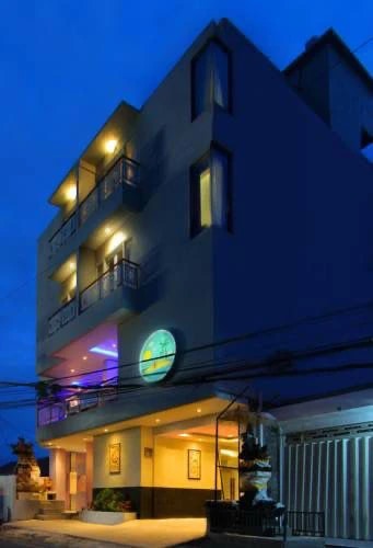 DO 125 - HOMESTAY FOR SALE IN KEROBOKAN 