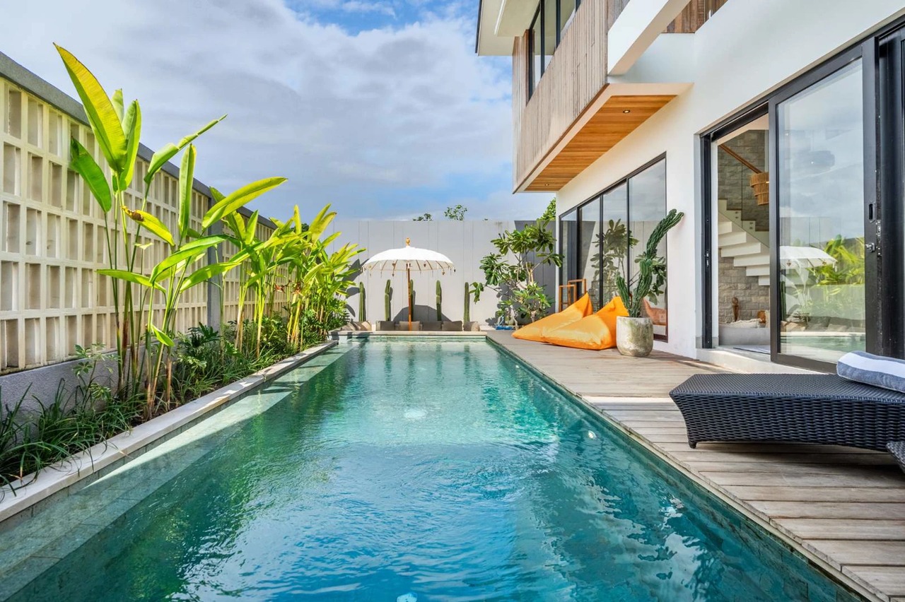 Peaceful 3BR Ricefield Villa in Kedungu
