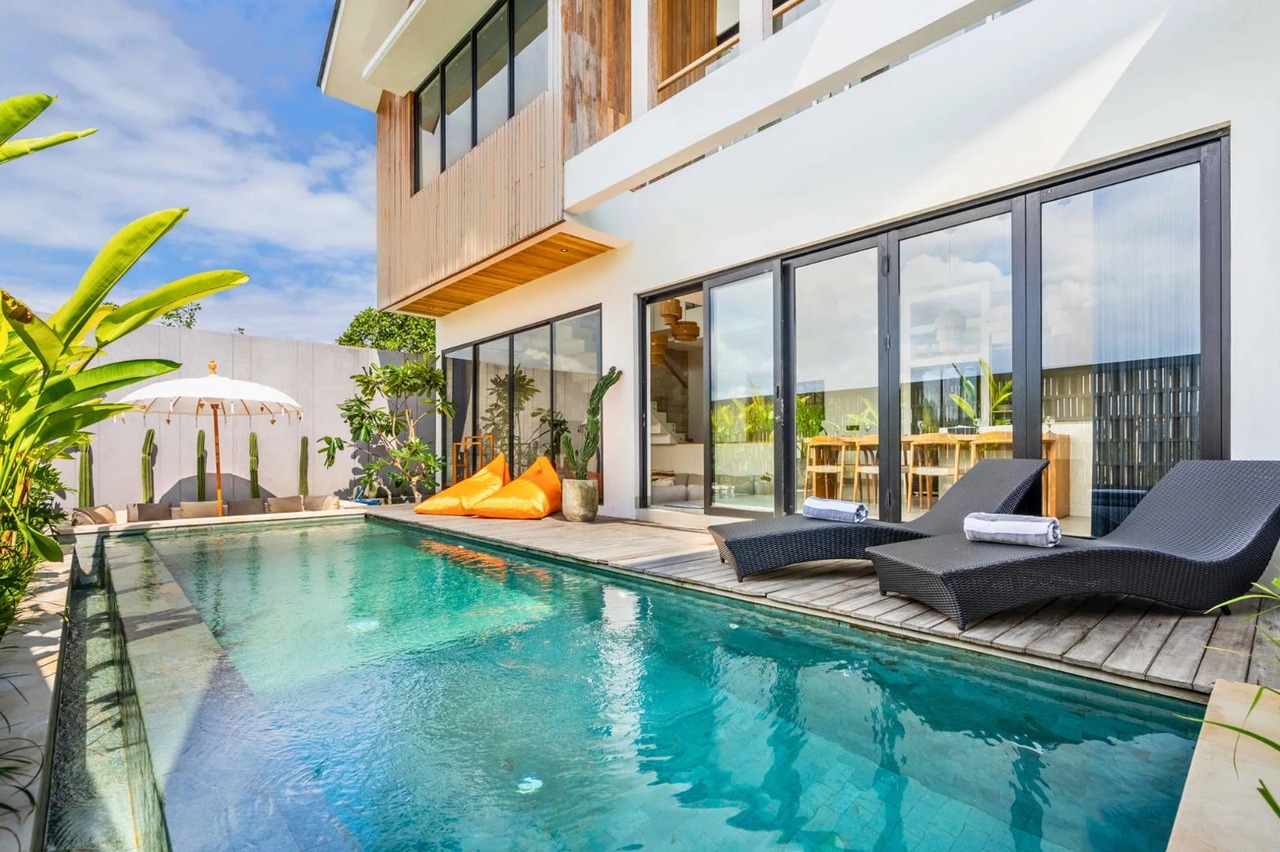 Peaceful 3BR Ricefield Villa in Kedungu