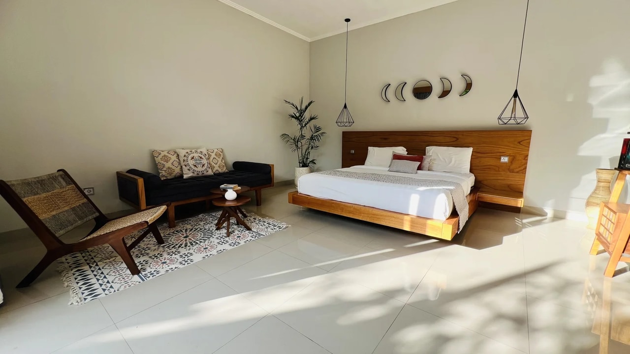 Comfortable 3br villa Voyage-5, Seminyak