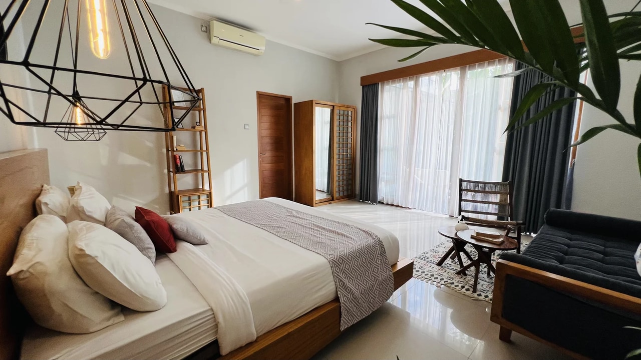 Comfortable 3br villa Voyage-5, Seminyak