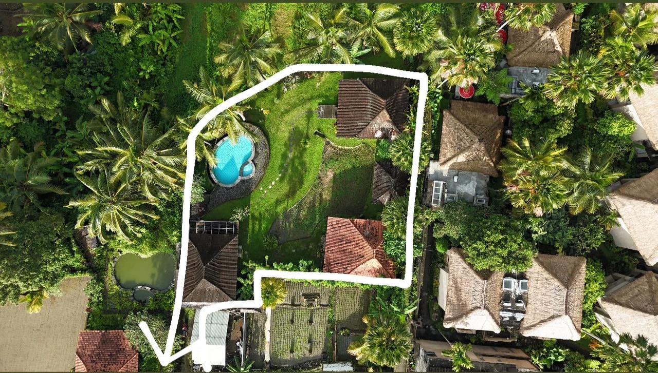 Freehold Wooden Villa with Valley View