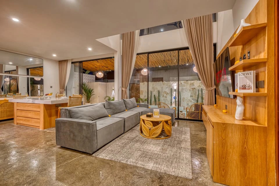 🏡 3BR VILLA IN UMALAS FOR LEASE (3UM5)