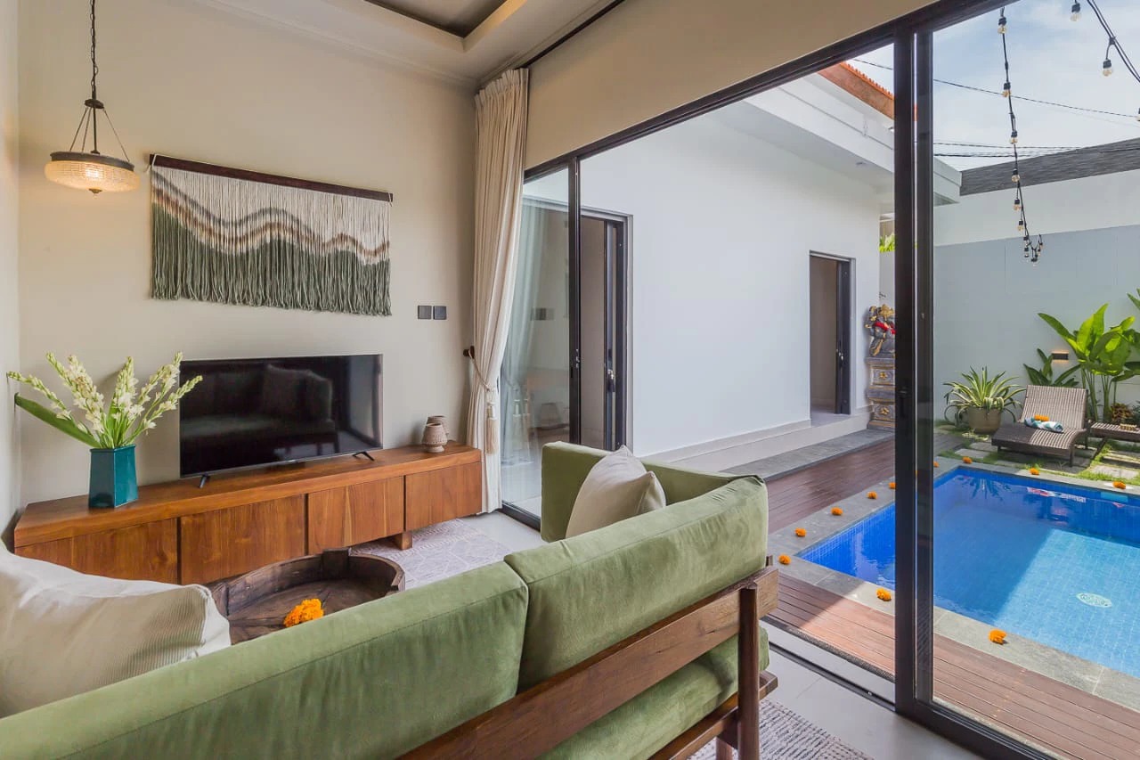 - Brand new 2 Bedroom Villa for rent 