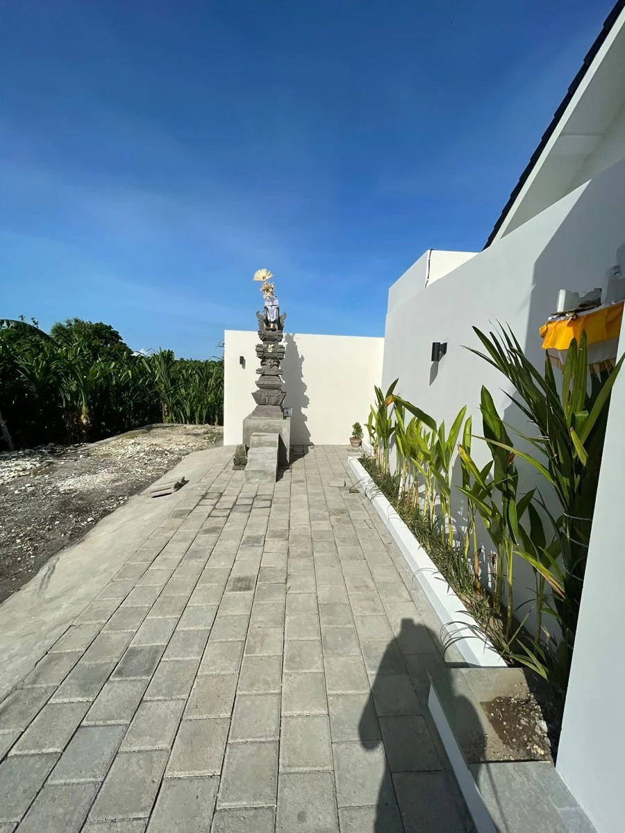 Brand new villa for rent in tibubeneng