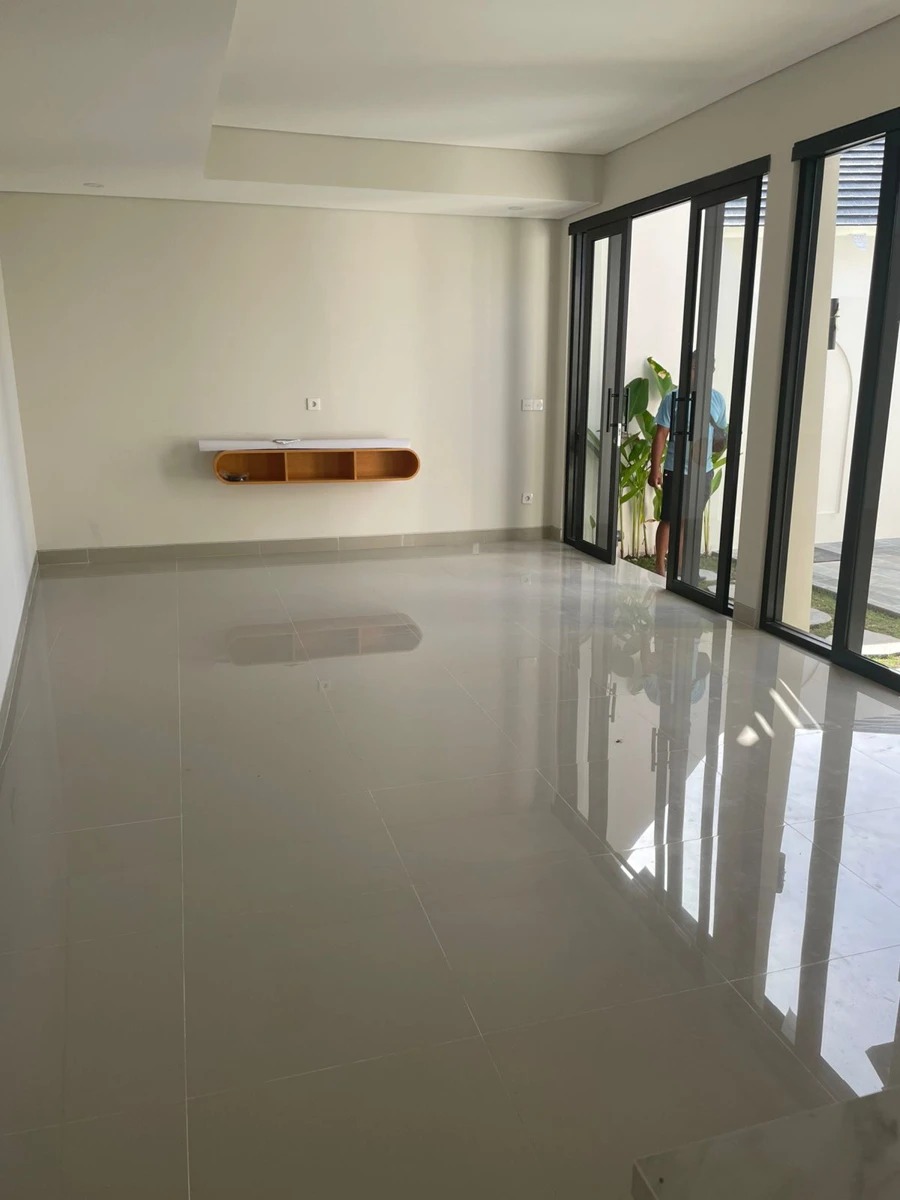 Brand new villa for rent in tibubeneng