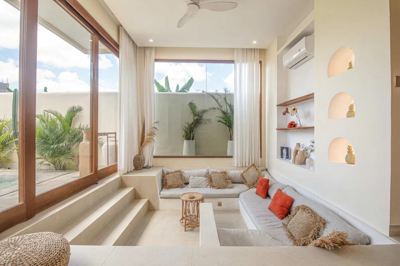 4 Bedrooms Villa for Rent Tumbak Bayuh