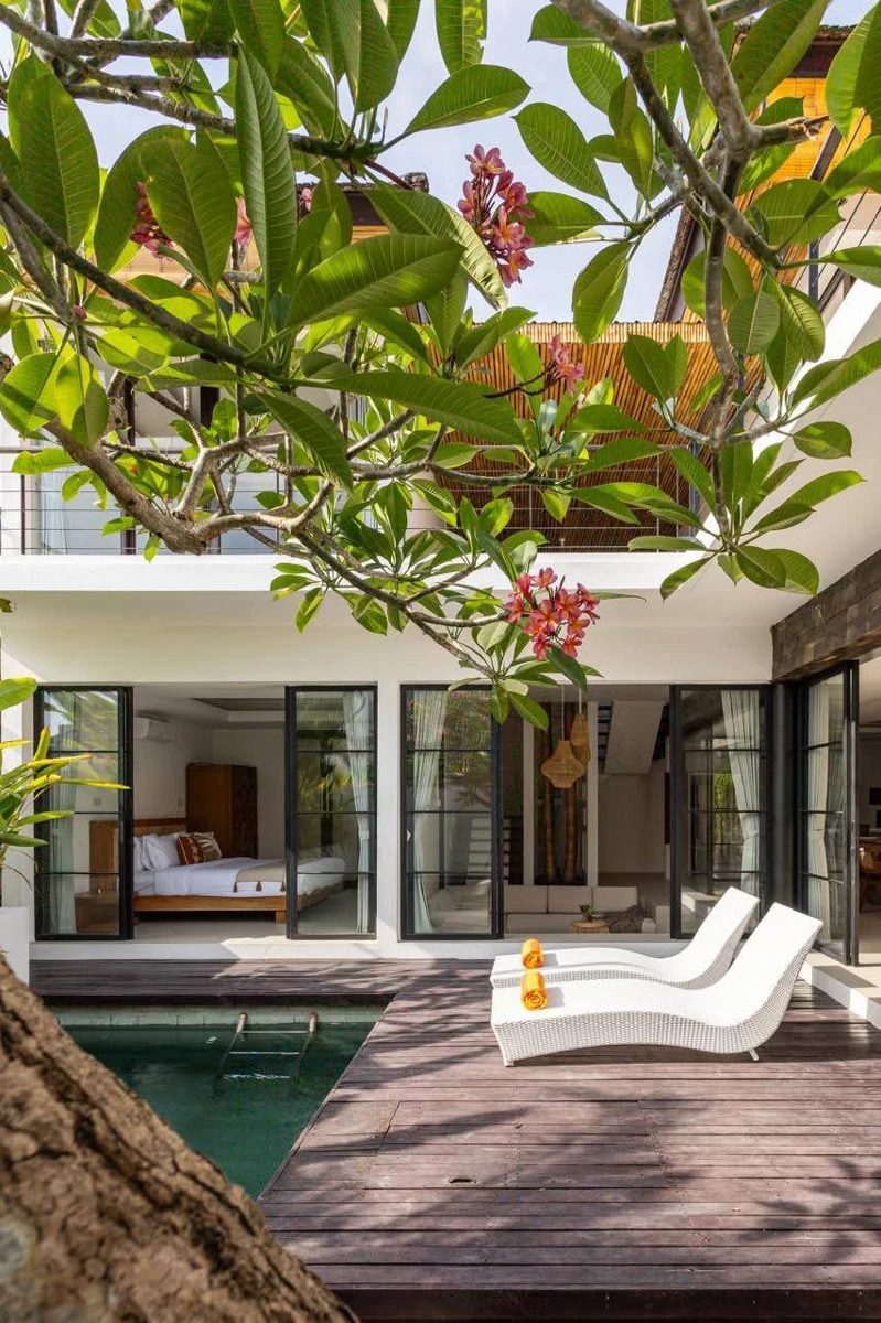 3 BEDROOM VILLA IN BATUBOLONG FOR SALE