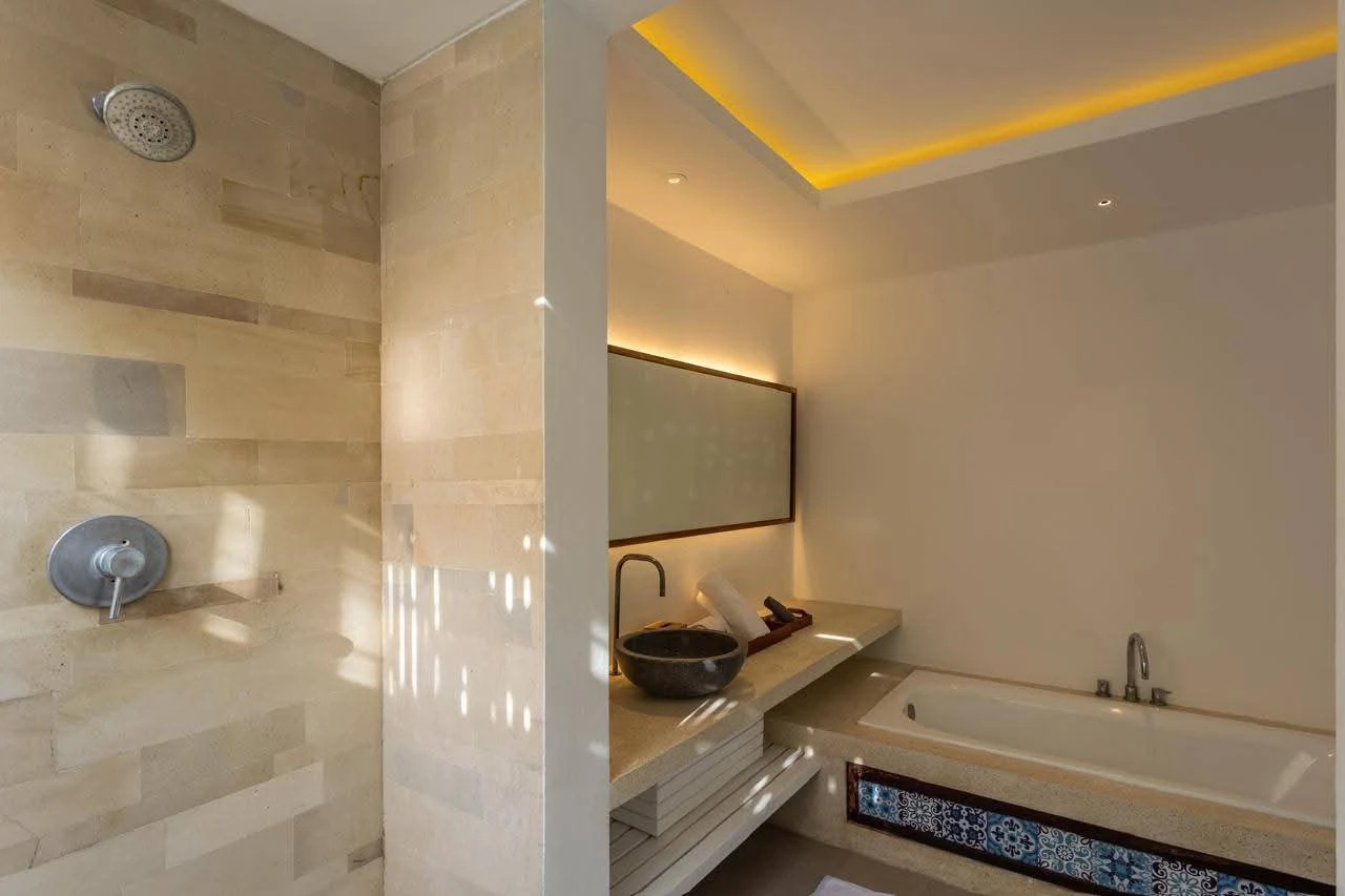 3 BEDROOM VILLA IN BATUBOLONG FOR SALE
