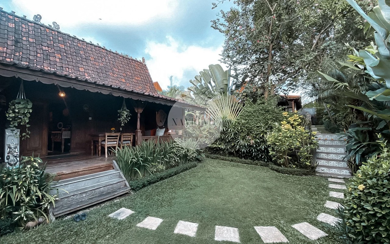 5BR - 4 JOGLOS IN BABAKAN