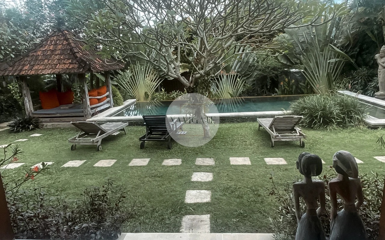 5BR - 4 JOGLOS IN BABAKAN