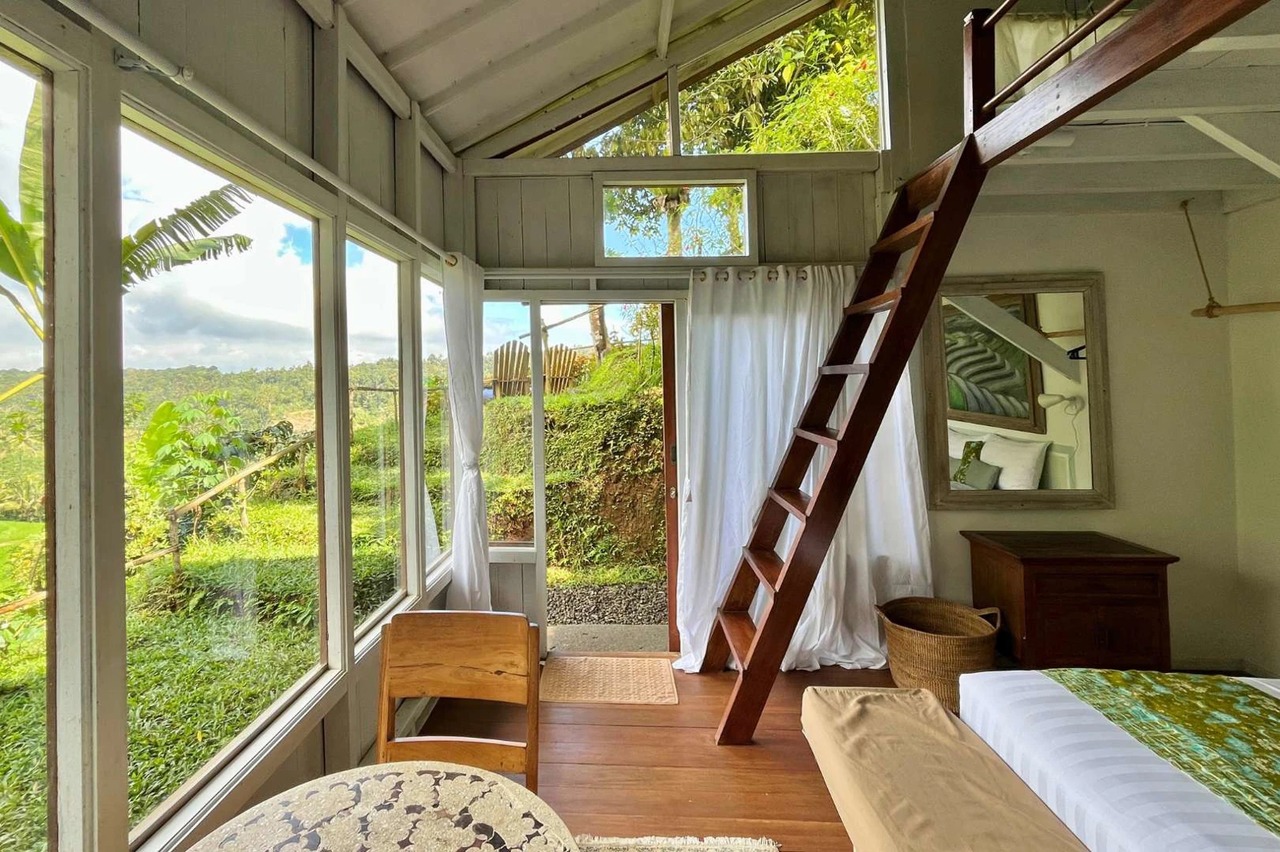 LEASEHOLD - Peaceful Mountain Cabin