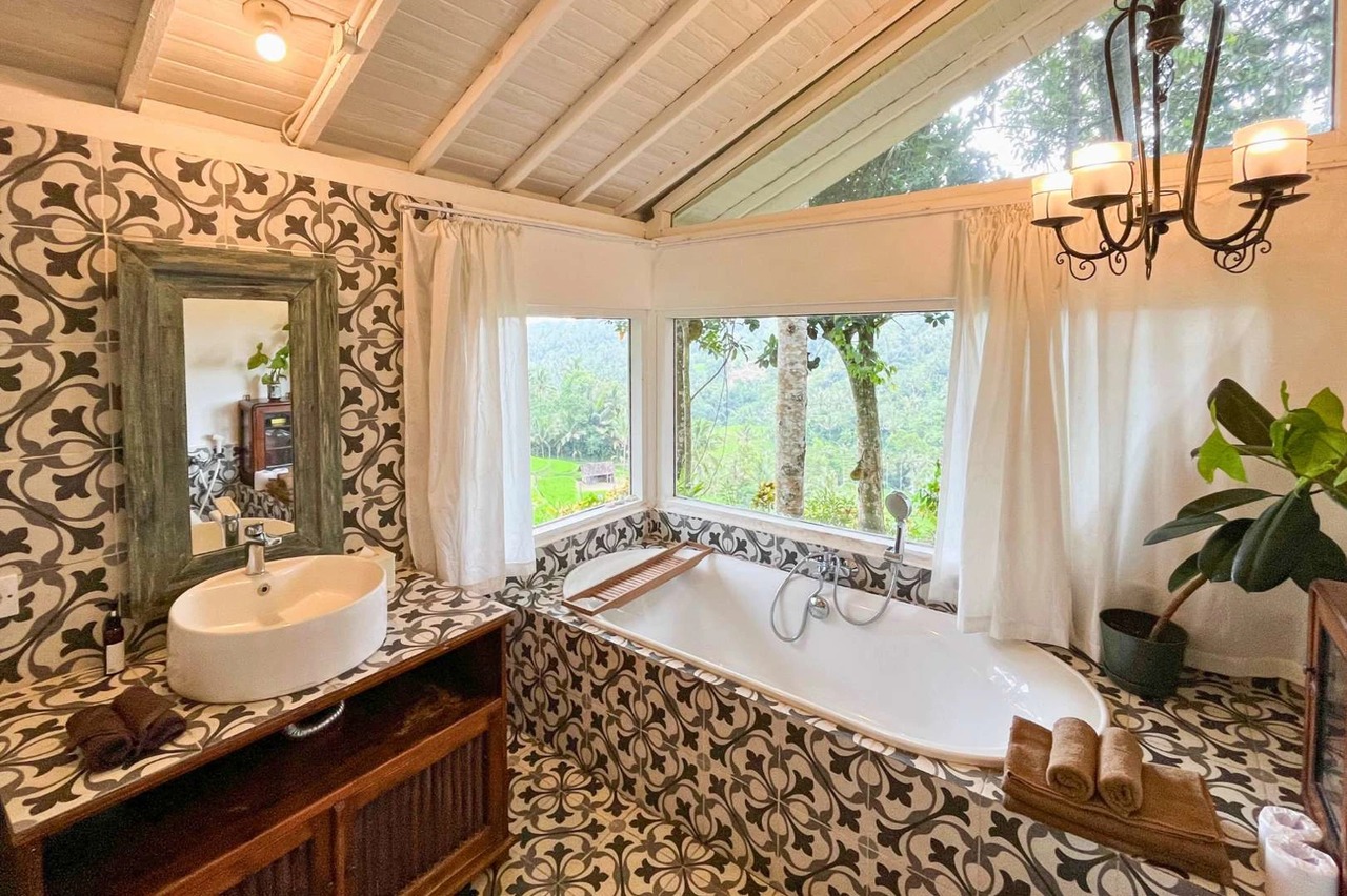 LEASEHOLD - Peaceful Mountain Cabin
