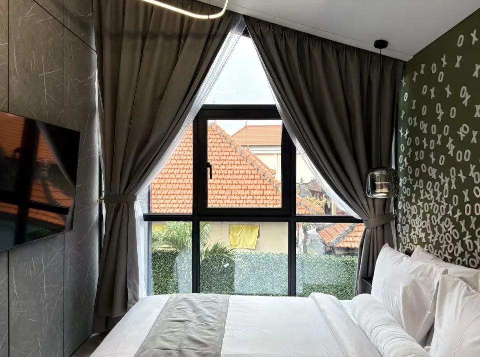 Modern 2BR Villa w/ Private Pool and Bal