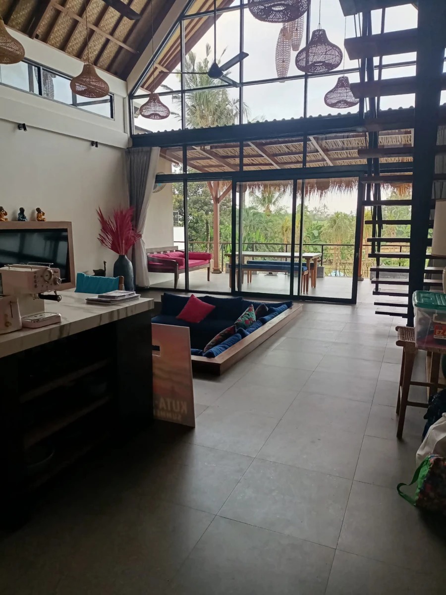 Spacious villa for Rent 