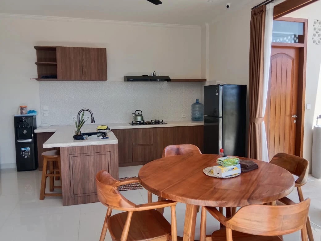 villa for Rent in parerenan