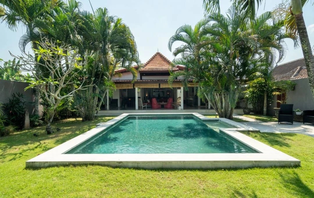 Modern Meets Rustic Charm Villa