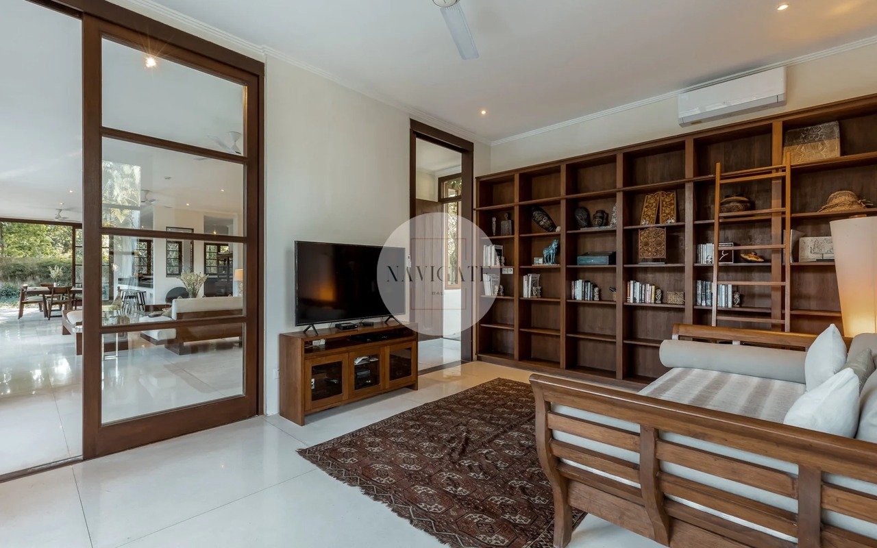 Santai Seseh | Private Tropical Estate