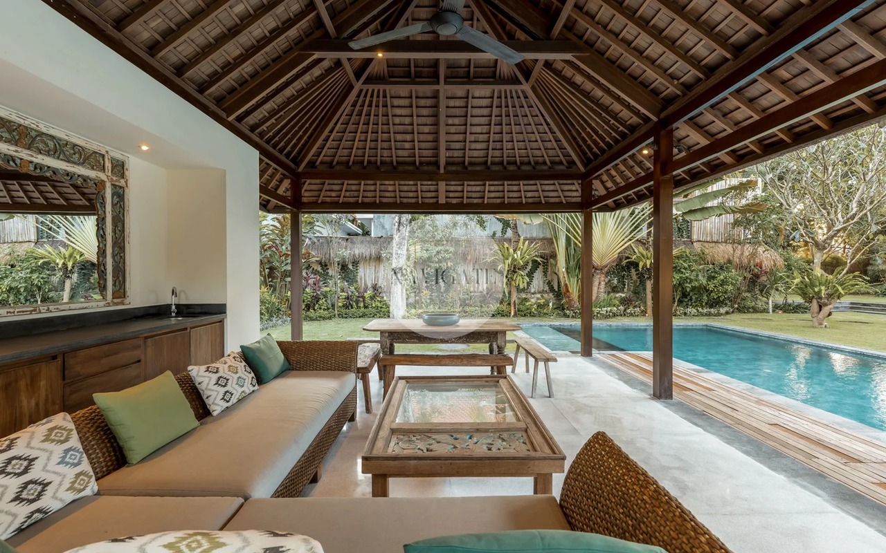 Santai Seseh | Private Tropical Estate