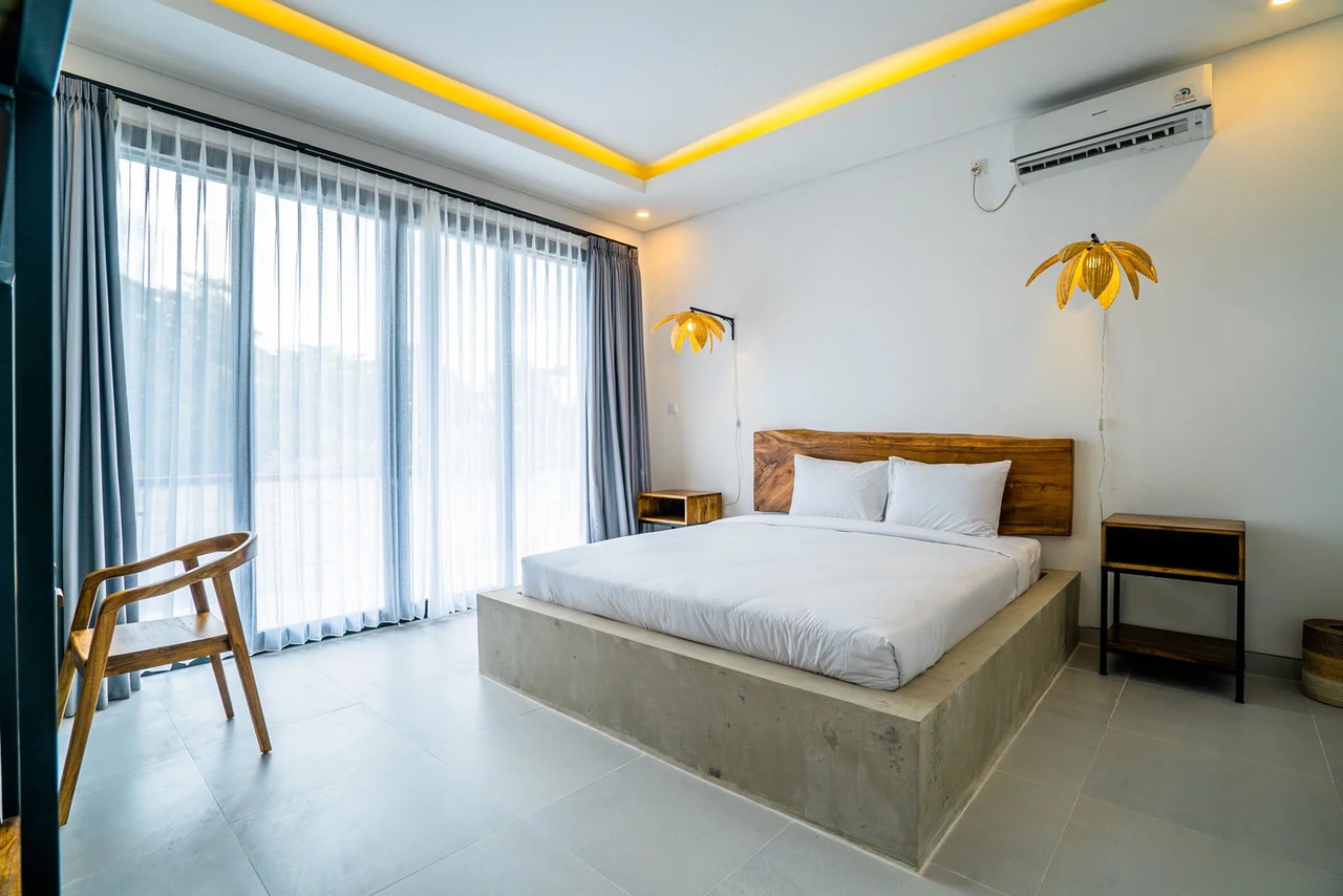 White Light 3BR Private Villa Berawa